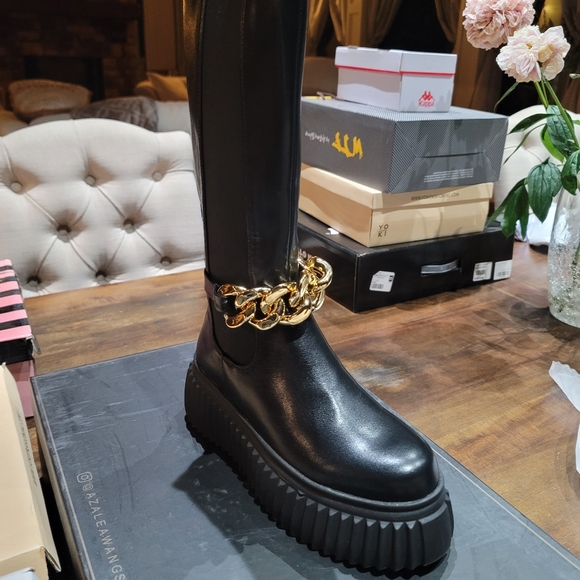 DollKills Platform Boots - Picture 5 of 7